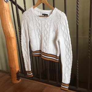 Kendall and Kylie Love ❤️ Out